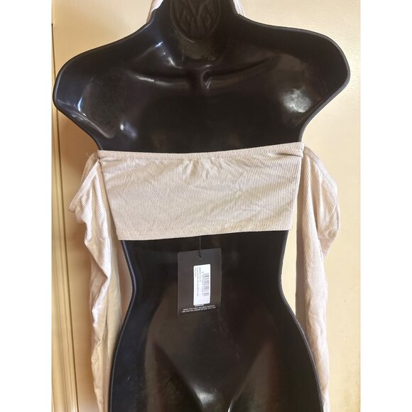 Pretty Little Thing Cream Ribbed Lace-Up Cold Shoulder Crop Top Size S - Picture 4 of 7